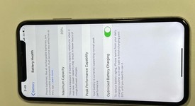Fair
													Apple iPhone X - Sprint, Silver, 64 GB, A1865, photo 4 of 10