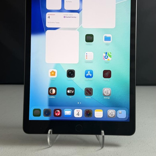 Apple iPad 9th Gen - Wi-Fi, 64 GB, Gray, A2602