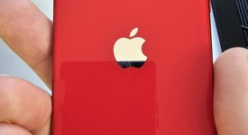 Good
													Apple iPhone SE 3rd Gen 2022 - Unlocked, Red, 64 GB, A2595, photo 2 of 8