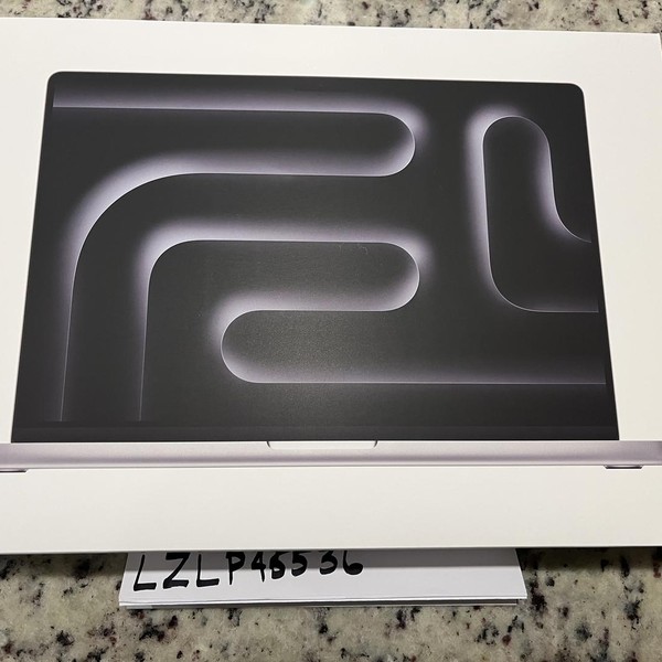 MacBook Pro 2024 - 16 inch - 1 TB, Silver, 64 GB, Apple M4 Max 16-core