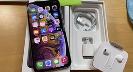 Mint
													Apple iPhone Xs Max - Sprint, Silver, 256 GB, A1921, photo 2 of 14