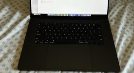 Mint
													MacBook Pro Late 2023 (M3) - 16" - Apple M3 Pro 12-core, Black, 512 GB, 36 GB, 18-core GPU, photo 1 of 10