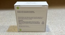 New
													Apple AirPods 4th Gen - Active Noise Cancellation, photo 5 of 7