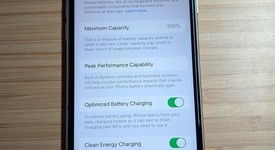 Good
													Apple iPhone SE 3rd Gen 2022 - Unlocked Non-US, Starlight, 128 GB, A2783, photo 1 of 15