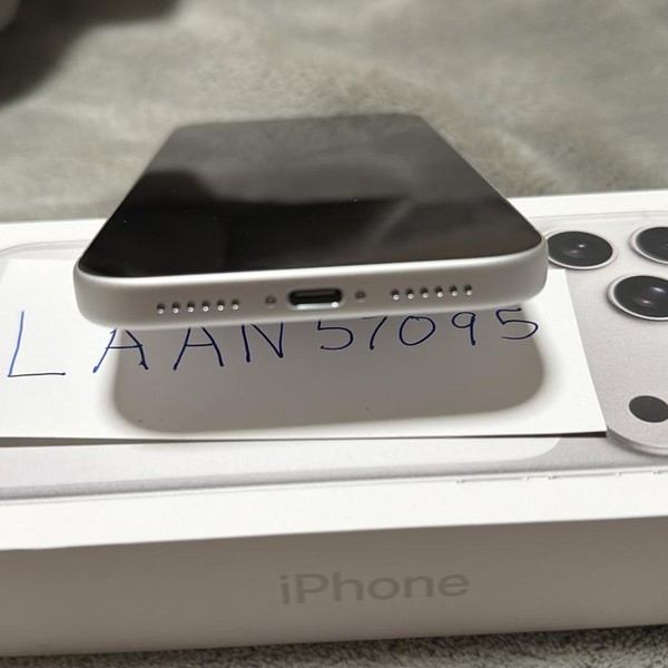 Apple iPhone 17 Pro Max - Verizon, 256 GB, Silver, A3257