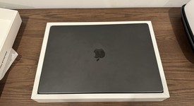Good
													MacBook Pro Late 2023 (M3) - 16" - Apple M3 Max 14-core, Black, 2 TB, 96 GB, 30-core GPU, photo 6 of 6