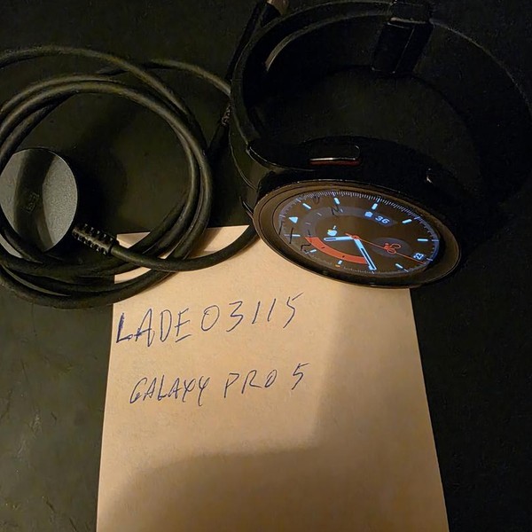 Samsung Galaxy Watch5 Pro - Verizon, Black, 45mm