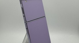 Good
													Samsung Galaxy Z Flip4 5G - Unlocked, Purple, 256 GB, 8 GB, SM-F721U1, photo 4 of 9