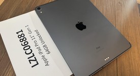 Good
													Apple iPad Pro 11" 2018 - Unlocked, Gray, 64 GB, A2013, photo 3 of 4