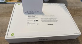 New
													MacBook Air 2022 - 13" - Apple M2, Midnight, 256 GB, 16 GB, photo 4 of 5