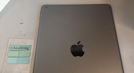 Good
													Apple iPad 9th Gen - Wi-Fi, Gray, 64 GB, A2602, photo 3 of 5