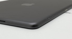 Good
													Apple iPad 8th Gen - Unlocked, Gray, 32 GB, A2428, photo 5 of 7