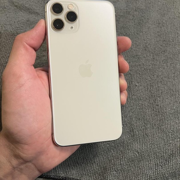 Apple iPhone 11 Pro - Unlocked, 512 GB, Silver, A2160