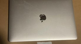 Fair
													MacBook Pro 2020 - 13" - I5, Silver, 256 GB, 8 GB, photo 5 of 5