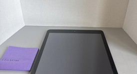 Fair
													Apple iPad 9th Gen - Unlocked, Gray, 64 GB, A2603, photo 2 of 8