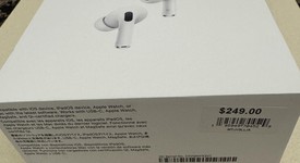Used
													Apple AirPods Pro 2 - USB-C, photo 4 of 6
