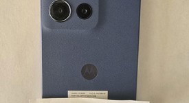 Mint
													Moto G 5G (2025) - TracFone, Blue, 64 GB, photo 3 of 8