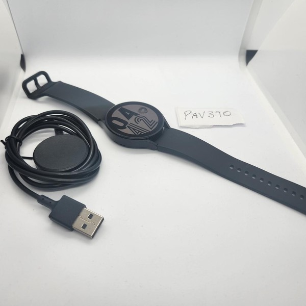 Samsung Galaxy Watch5 - Unlocked, Graphite, 40mm