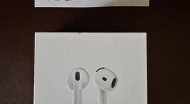 New
													Apple AirPods 4th Gen - Standard, photo 3 of 3