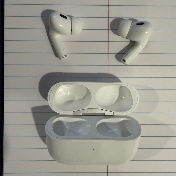 Apple AirPods Pro 2 - USB-C