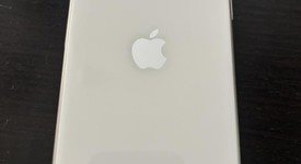 Good
													Apple iPhone SE 3rd Gen 2022 - Unlocked, Starlight, 64 GB, A2595, photo 3 of 3