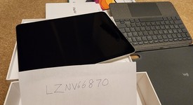 Mint
													Apple iPad Air 5th Gen - Wi-Fi, Starlight, 256 GB, A2588, photo 3 of 14