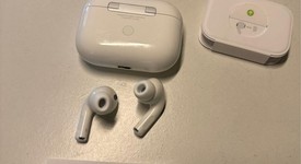 Used
													Apple AirPods Pro 1st Gen - MagSafe Case, photo 3 of 3