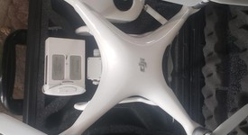 Used
													DJI Phantom 4, photo 2 of 4