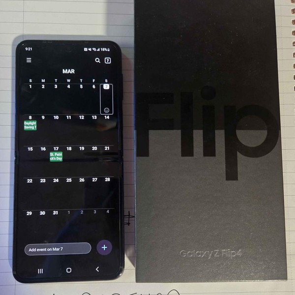 Samsung Galaxy Z Flip4 5G - AT&T, 256 GB, Graphite, 8 GB, SM-F721U