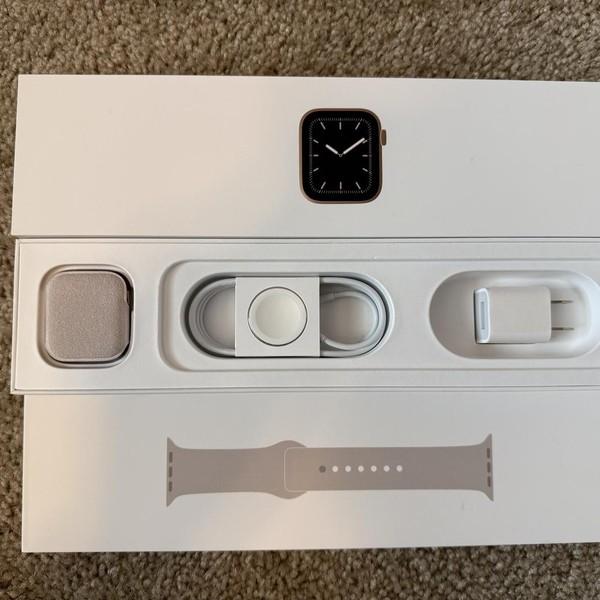 Apple Watch Series 5 40mm - Unlocked, Gold, A2094 Cellular, Stainless Steel