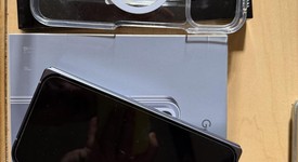 Mint
													Google Pixel 10 Pro Fold - Unlocked, Moonstone, 256 GB, GU0NP, photo 3 of 13