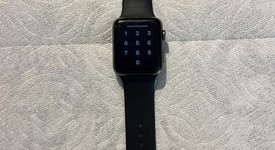 Fair
													Apple Watch Series 3 42mm - Gray, A1859, Aluminum - GPS, photo 1 of 7