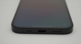 Mint
													Apple iPhone 15 - Unlocked, Black, 128 GB, A2846, photo 3 of 11