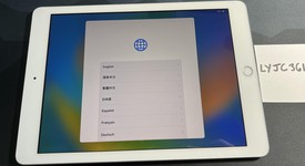 Fair
													Apple iPad 5th Gen - Wi-Fi, Silver, 32 GB, A1822, photo 2 of 8