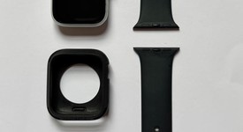 Good
													Apple Watch Series 5 44mm - Silver, A2093 - GPS, Aluminum, photo 1 of 12