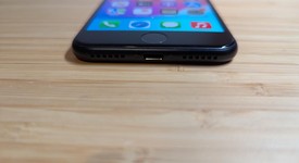 Good
													Apple iPhone SE 3rd Gen 2022 - T-Mobile, Midnight, 64 GB, A2595, photo 3 of 14