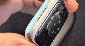 Good
													Apple Watch Series 9 41mm - Unlocked, Starlight, A2982 - Cellular, Aluminum, photo 4 of 7