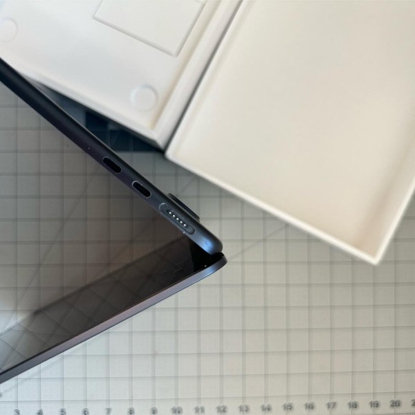 MacBook Air 2022 (M2) - 13 inch - Apple M2, Midnight, 256 GB, 8 GB