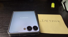 Good
													Samsung Galaxy Z Flip7 - Unlocked, Mint, 512 GB, 12 GB, SM-F766U1, photo 4 of 12