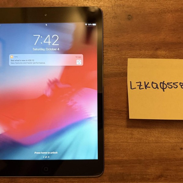 Apple iPad Mini 2 Retina - Wi-Fi, 32 GB, Silver