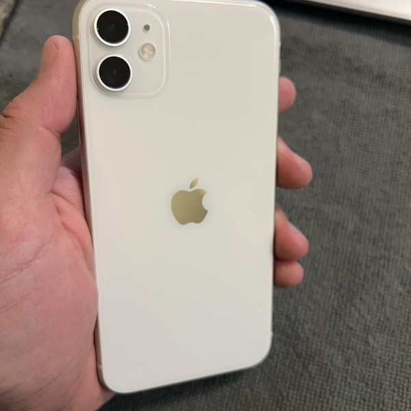 Apple iPhone 11 - Unlocked, 64 GB, White, A2111