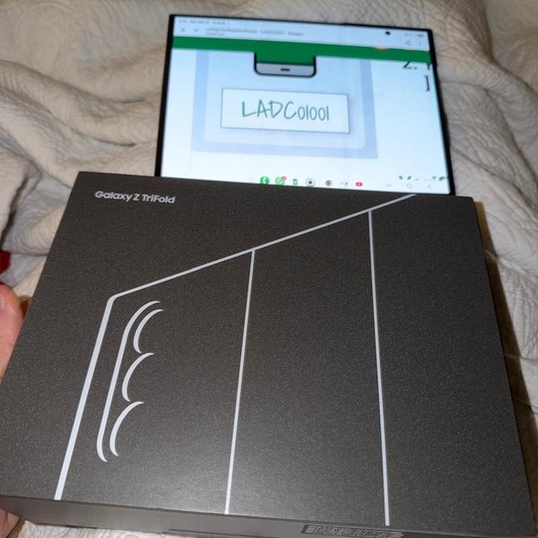 Galaxy Z Trifold - Unlocked, 512 GB, Crafted Black, 16 GB, SM-F968U1