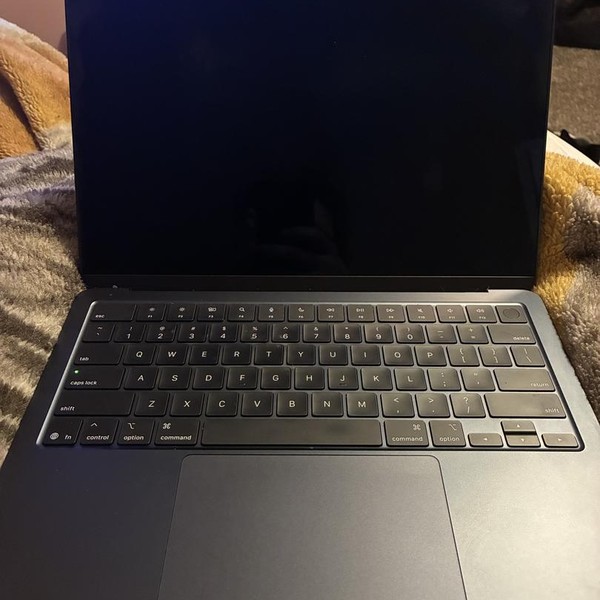 MacBook Air 2025 (M4) - 13 inch - 256 GB, Midnight, 16 GB, Apple M4