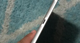 Good
													Apple iPad Air - Unlocked, Silver, 32 GB, photo 4 of 6
