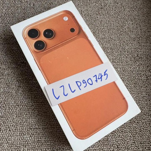 Apple iPhone 17 Pro Max - Unlocked, 512 GB, Cosmic Orange, A3257