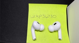 Used
													Apple AirPods Pro 2 - USB-C, photo 4 of 5