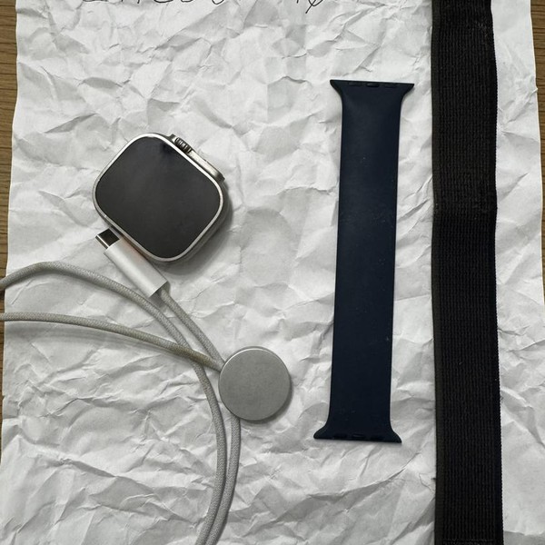 Apple Watch Ultra 49mm - Unlocked, Titanium, A2622