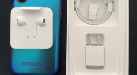 Mint
													Apple iPhone X - AT&T, Silver, 64 GB, A1901, GSM, photo 3 of 6