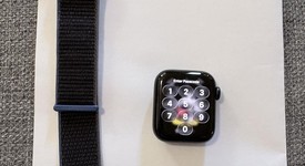 Good
													Apple Watch SE 2nd Gen 40mm - Midnight, A2722 - GPS, Aluminum, photo 1 of 11