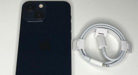 Good
													Apple iPhone 13 Mini - Unlocked, Midnight, 256 GB, A2481, photo 3 of 11